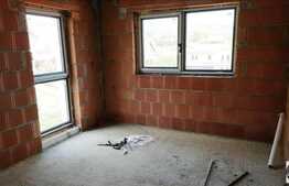 De vanzare apartament cu 4 camere, 119 mp, semifinisat, zona strazii Dealului