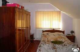 3 camere de vanzare in imobil tip vila din Gheorgheni