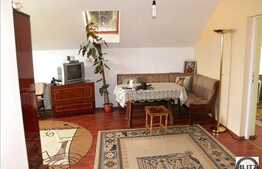 3 camere de vanzare in imobil tip vila din Gheorgheni