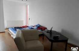 Vanzare apartament cu 3 camere, 75 mp, loc parcare, zona strazii Calea Turzii