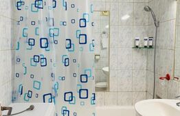 Garsoniera, 25 mp, centrala proprie, balcon, zona Iris 