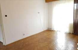 De vanzare apartament 3 camere, 65 mp, decomandat, zona Piata Cipariu