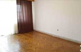 De vanzare apartament 3 camere, 65 mp, decomandat, zona Piata Cipariu
