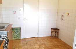 De vanzare apartament 3 camere, 65 mp, decomandat, zona Piata Cipariu