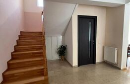 Duplex de 4 camere, 120 mp, 2 parcari, gradina, zona Terra