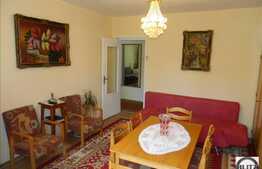 Apartament de vanzare cu 3 camere, decomandat, zona strazii Liviu Rebreanu