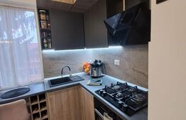 Apartament de vanzare, cu 2 camere, 49 mp, zona Tractoru