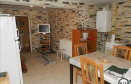 Vanzare apartament 2 camere, 47 mp, gradina 60 mp, 2 locuri parcare, central