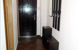 2 camere, 50 mp, decomandat, mobilat dragut, zona strazii Lunii