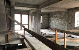 Casa destinatie comerciala - clinica sau birouri / rezidentiala in Astra