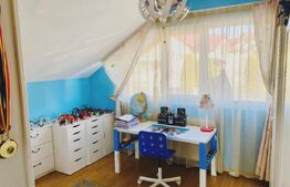 Casa de vanzare cu 6 camere, 195 mp utili, zona Auchan