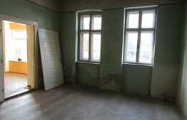 2 camere, 68 mp, imobil tip casa, parcare, Central