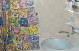 3 camere, 82.50 mp, decomandat, garaj, zona strazii Donath