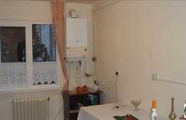 2 camere, 49 mp, boxa subsol, balcon inchis, zona strazii Primaverii