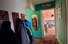 Semicetral! Apartament 3 camere, 2 bai, decomandat, intermediar, zona Vlahuta!