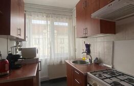 Apartament de 2 camere, decomandat, parcare, zona strazii Horea