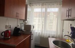 Apartament de 2 camere, decomandat, parcare, zona strazii Horea