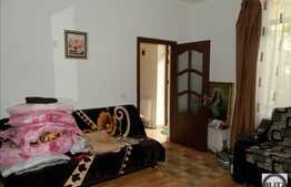 Vanzare garsoniera 40 mp, terasa 31 mp, boxa subsol, zona Piata Mihai Viteazu