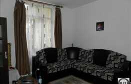 Vanzare garsoniera 40 mp, terasa 31 mp, boxa subsol, zona Piata Mihai Viteazu