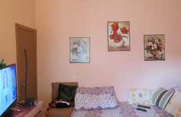 Vanzare garsoniera 40 mp, terasa 31 mp, boxa subsol, zona Piata Mihai Viteazu