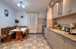Apartament cu 3 camere, 52mp, garaj, intermediar, zona G. Doja