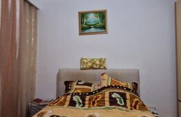 Apartament cu 3 camere, 52mp, garaj, intermediar, zona G. Doja
