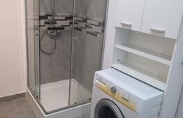 Apartament 3 camere, zona Terra, cu parcare inclusa