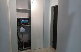 Apartament 3 camere, zona Terra, cu parcare inclusa