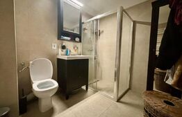 Apartament 3 camere, 64mp, 2 garaje, 2 bai, intermediar,zona Terra