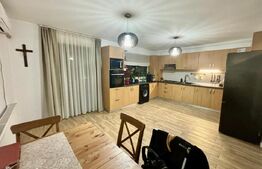 Apartament 3 camere, 64mp, 2 garaje, 2 bai, intermediar,zona Terra