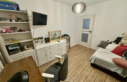 Apartament 3 camere, 64mp, 2 garaje, 2 bai, intermediar,zona Terra