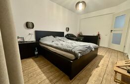 Apartament 3 camere, 64mp, 2 garaje, 2 bai, intermediar,zona Terra