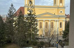 Apartament cu 2 camere, 50 mp, parcare, zona centrala