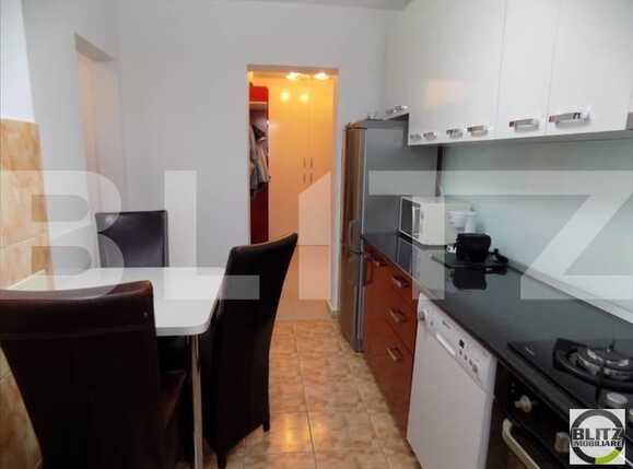 Apartament de închiriat 3 camere Andrei Mureşanu - 16463AI | BLITZ Cluj-Napoca | Poza14