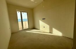 Apartament 3 camere, 58 mp, 27mp terasa, SE, etaj intermediar, zona Eroilor