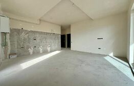 Apartament 3 camere, 58 mp, 27mp terasa, SE, etaj intermediar, zona Eroilor