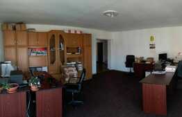 Vanzare apartament 3 camere, 100 mp, parcare, boxa subsol, zona Iulius Mall