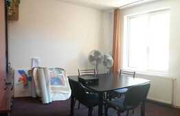 Vanzare apartament 3 camere, 100 mp, parcare, boxa subsol, zona Iulius Mall