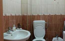 Vanzare apartament 3 camere, 100 mp, parcare, boxa subsol, zona Iulius Mall