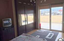 3 camere, 65 mp, mobilat lux, terasa 36 mp, strada Beiusului