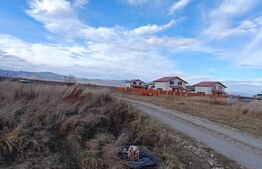 Urgent !Teren intravilan cu utilitati - Zarnesti