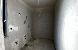 Duplex cu 4 camere, 2 garaje, semifinisat, zona manastirii Floresti 