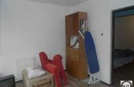 Vanzare 2 camere, zona strazii Porii, 42.5 mp, balcon! Cu Garaj!