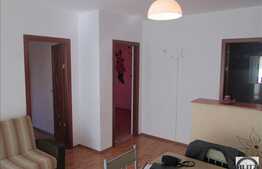 Vanzare apartament cu 2 camere, 48 mp, zona Terra! Cu parcare!