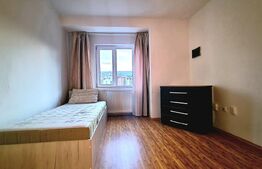 Apartament cu 3 camere, 65mp, parcare inclusa, intermediar, zona Centrala