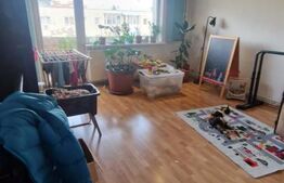 Apartament de vanzare, cu 4 camere, 91 mp, zona-Astra