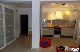 Vanzare apartament 2 camere, 46 mp, decomandat, terasa, zona Polus Center