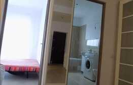 Vanzare apartament 2 camere, 46 mp, decomandat, terasa, zona Polus Center