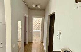 Apartament 3 camere, 66mp, 2 bai, parcare,zona Terra