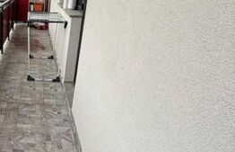 Apartament 3 camere, 66mp, 2 bai, parcare,zona Terra